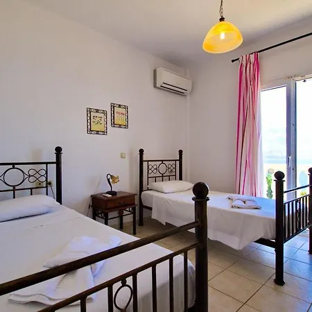 Kleismata Sleeps 6 T228155