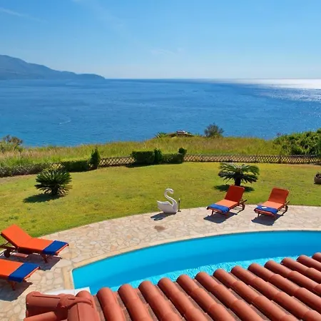 Kleismata Sleeps 6 T228155 Villa Klismata
